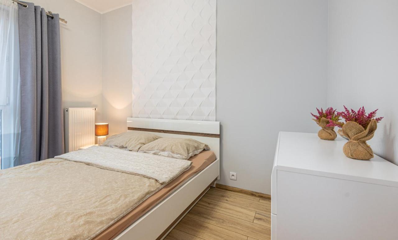 Galeria Rondo Wiatraczna Apartments Варшава Экстерьер фото